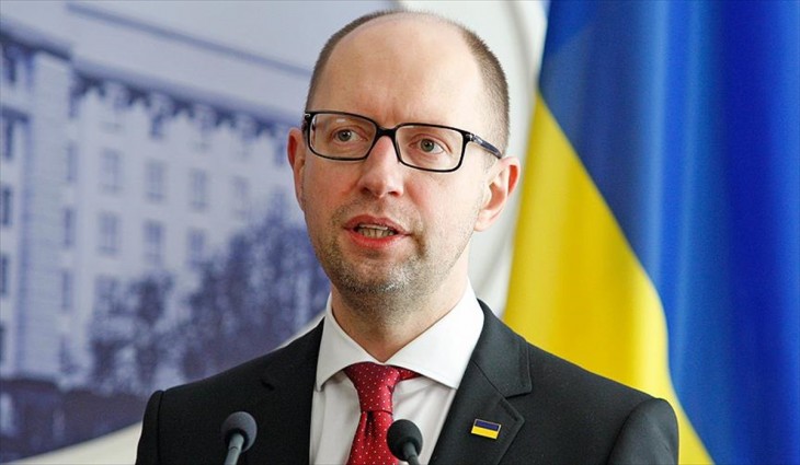 Ukrayna Başbakanı Yatsenyuk istifa etti