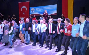 koprubasi_Gecesi_zeynep_baskan_sahne_aldi